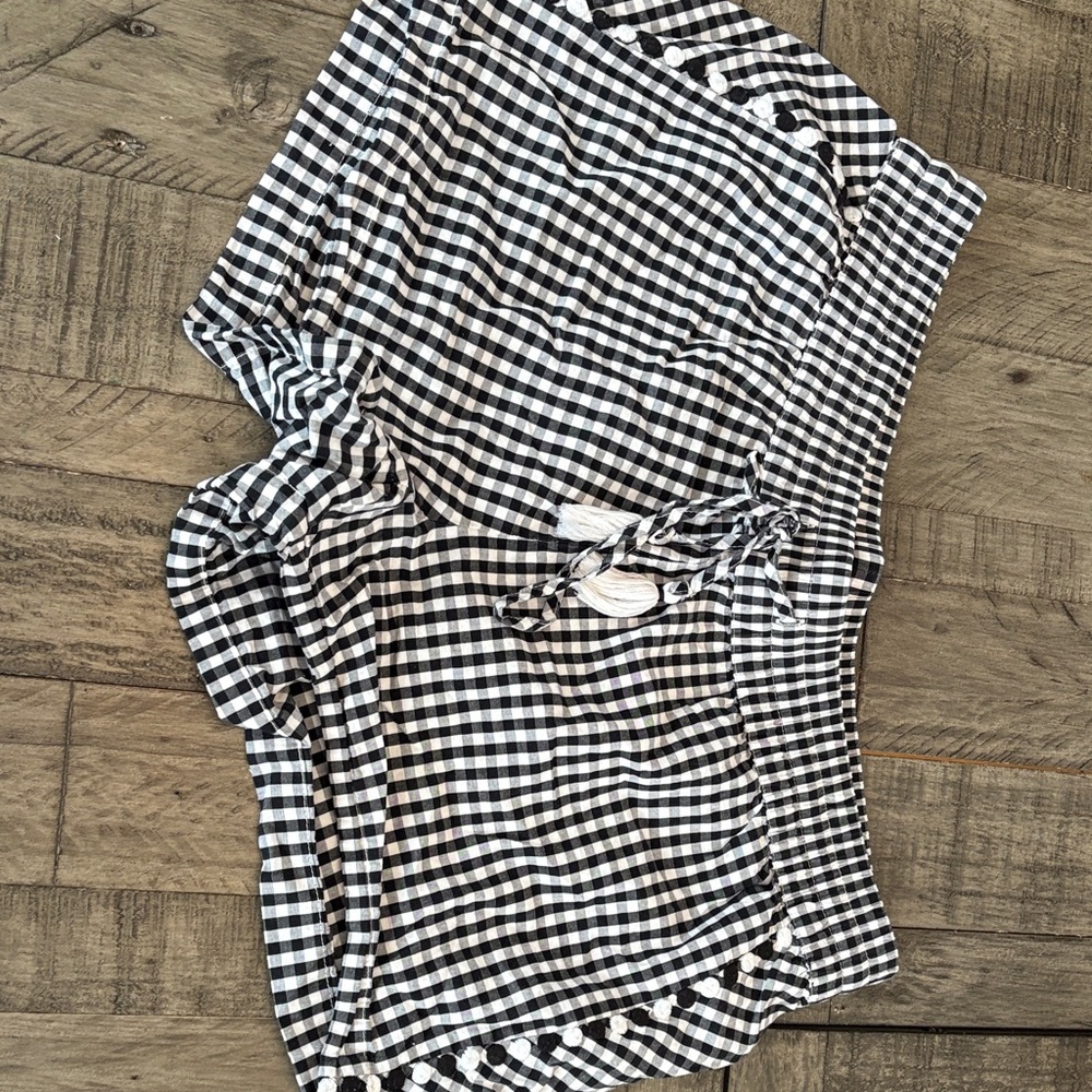 Vineyard Vines High Waist Gingham Shorts - Black and White